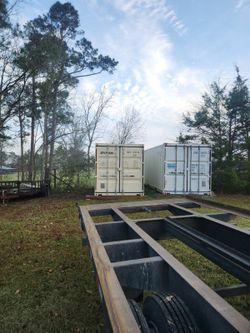 Moving? Need Storage? Shipping Containers are the solution! 🤩 Message for a FREE quote!