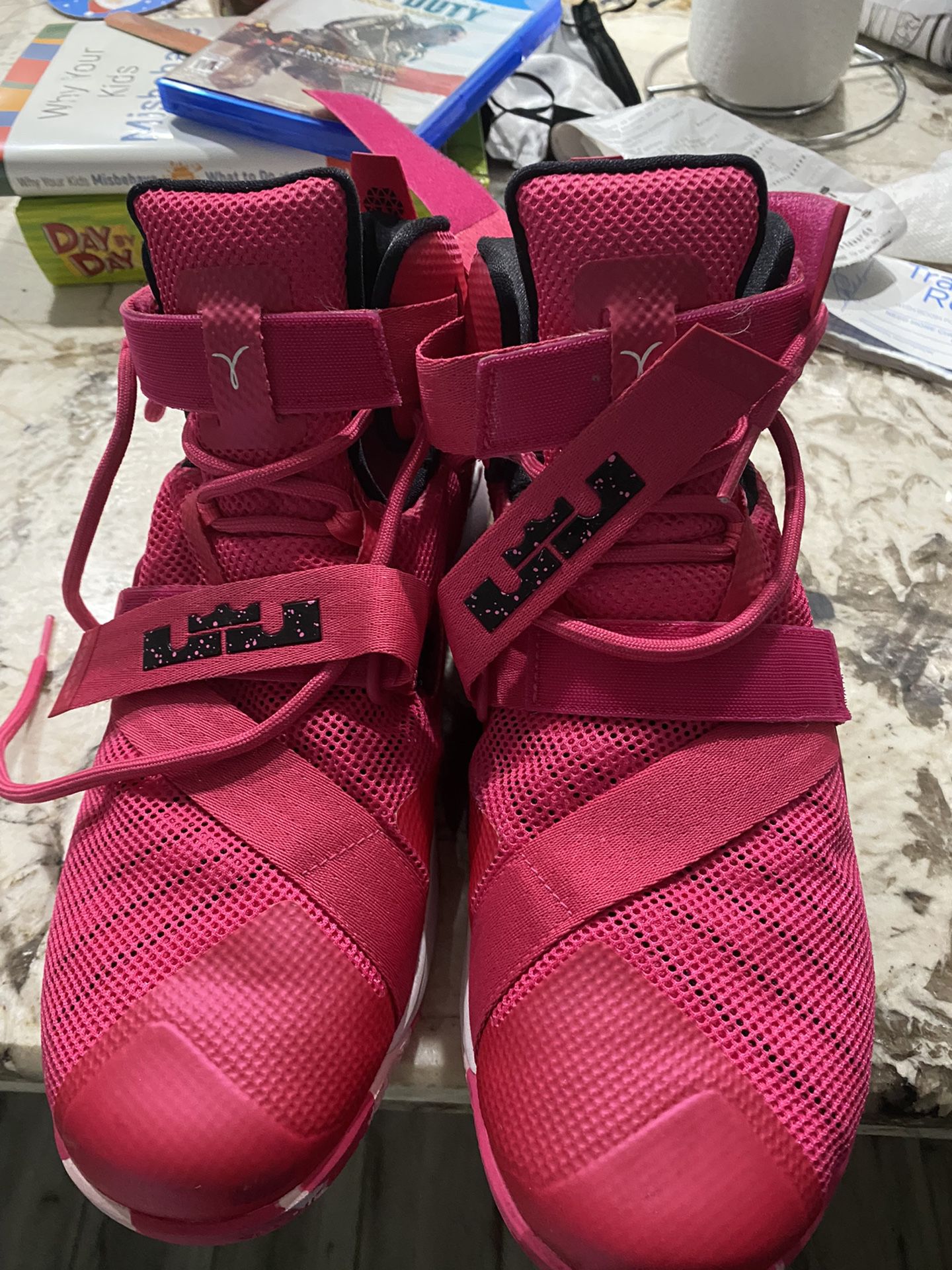 Nike LeBron Soldier 9 'Think Pink