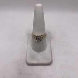 14kt Dual-Tone Gold Diamond Engagement Style Ring 