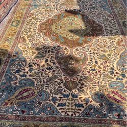 7x10 Feet Handmade Wool Rug 