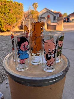 8 Vintage Looney Tunes Character Drinking Glasses Set