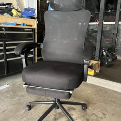CYKOV OFFICE CHAIR