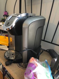 Keurig K400 with accessories