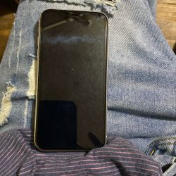 IPHONE 11 64GB LIKE NEW NO SCRATCHES UNLOCKED 