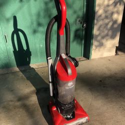 Dirt Devil Vacuum