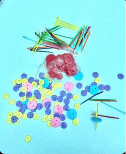 Needles & buttons-plastic-craft, hobby, art, daycare, classroom-LIKE NEW
