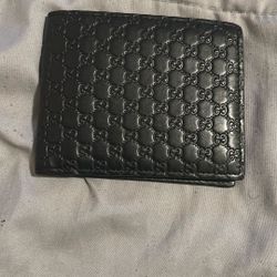 Gucci Micro Gucci Shima Wallet 