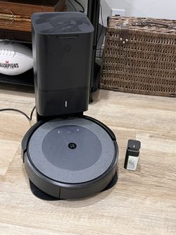 Roomba, Vacuum Cleaner Self Cleaning