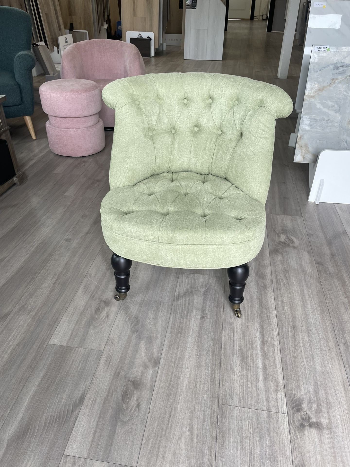 $100 New Vintage Style Green Plush Chair