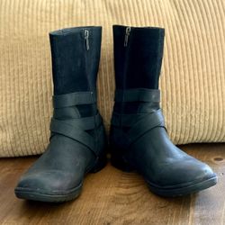 UGG boots Size 8