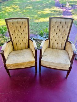 Vintage Broyhill Tufted High-Back Accent Chairs – Set of 2