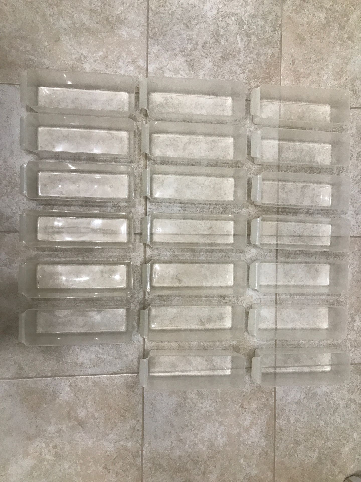 20 Clear Storage Containers