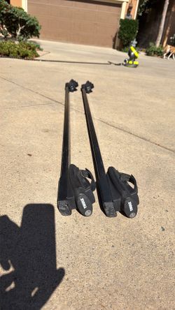 Thule Roof Rack/Cross Bars 58”
