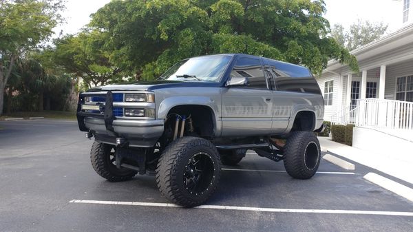 95 Chevy Tahoe 2 Door Barn Doors On 15 Inches Of Lift With A Lot