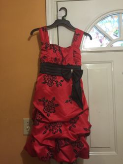 Cute girl's dress size 16