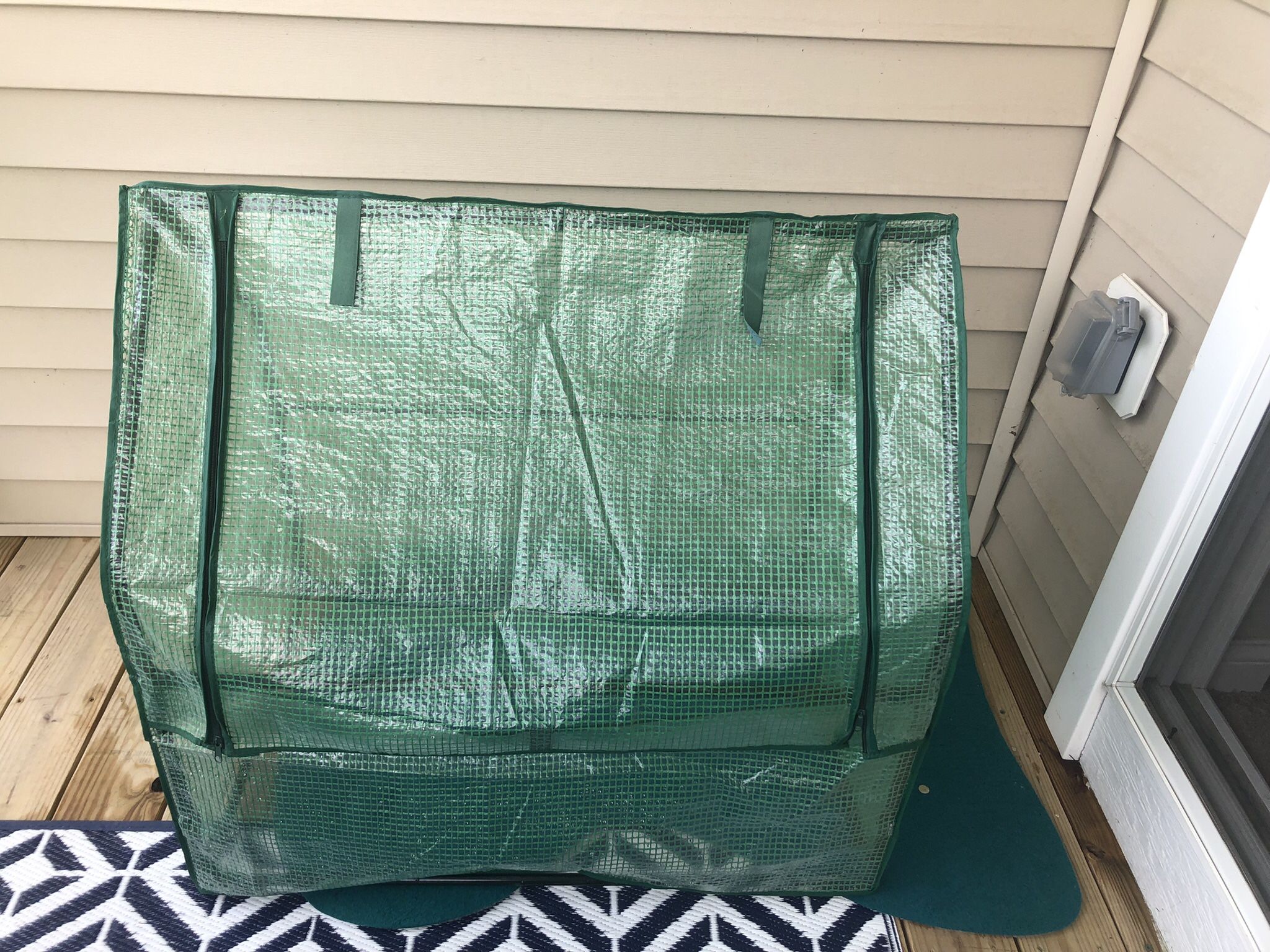 Mini Plant Protector