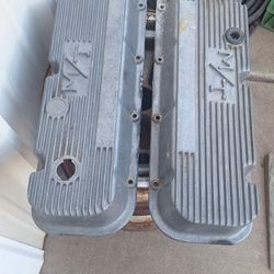 M/T Big Block Chevrolet  Valve Covers 1 Pair,need  Polished, Store Many Years, 35th Ave And McDowell Phx 