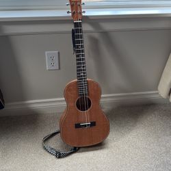 Kmise Ukulele