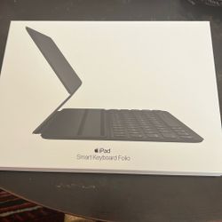 iPad Smart Keyboard Folio