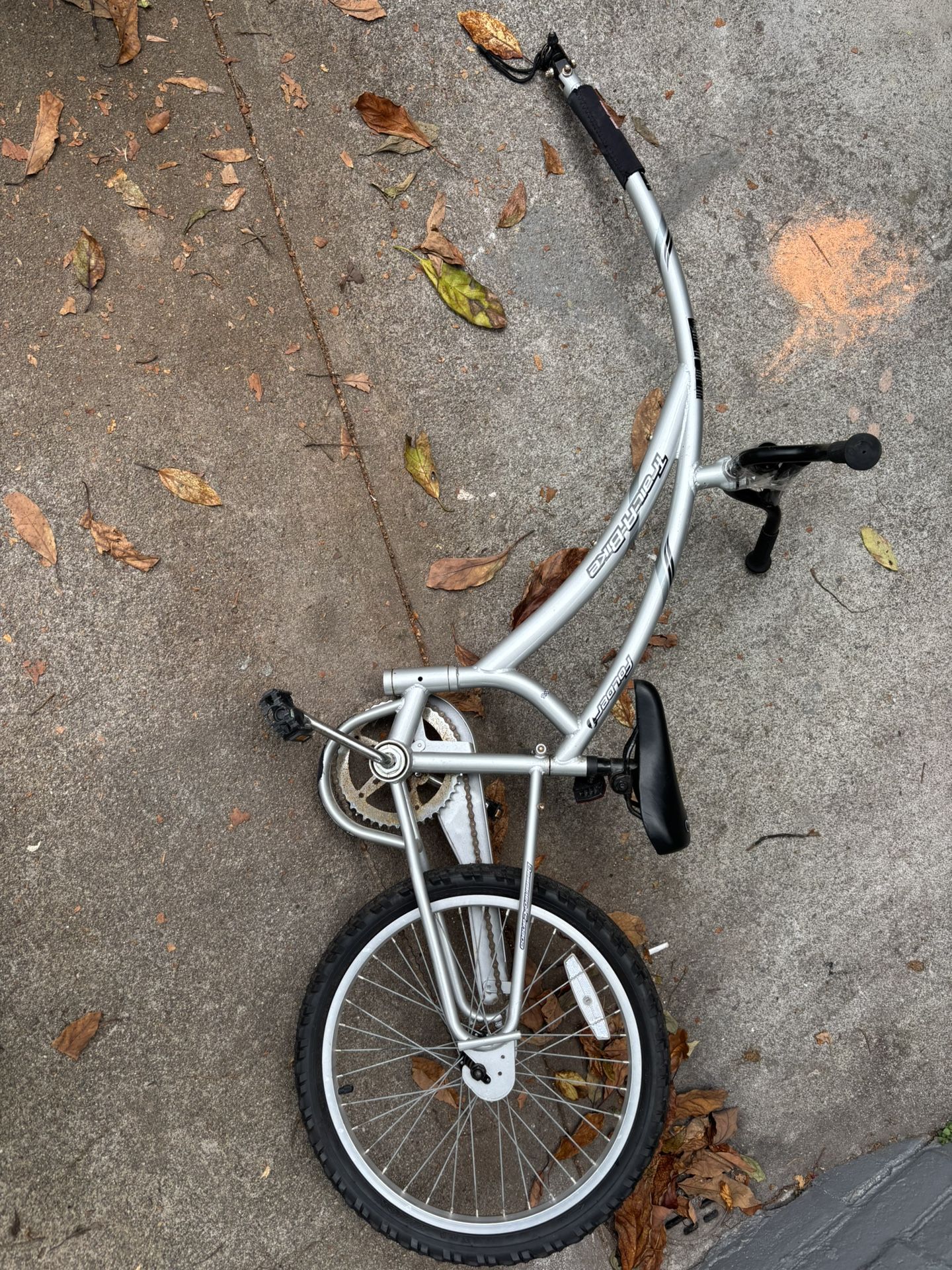 Adams Folder1 trail-a-bike trailer