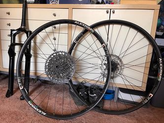 Alexrims boost with rotors and sram GX xd cassette and Rockshox Recon