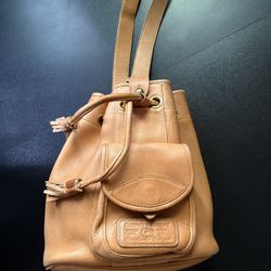 Vintage Dooney & Bourk Sling Backpack Bucket Regent Street tan Norwalk purse