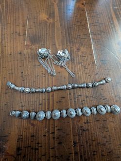 Earings and bracelets