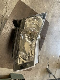 Chevy Cruze Right Headlight 2012 - 2016