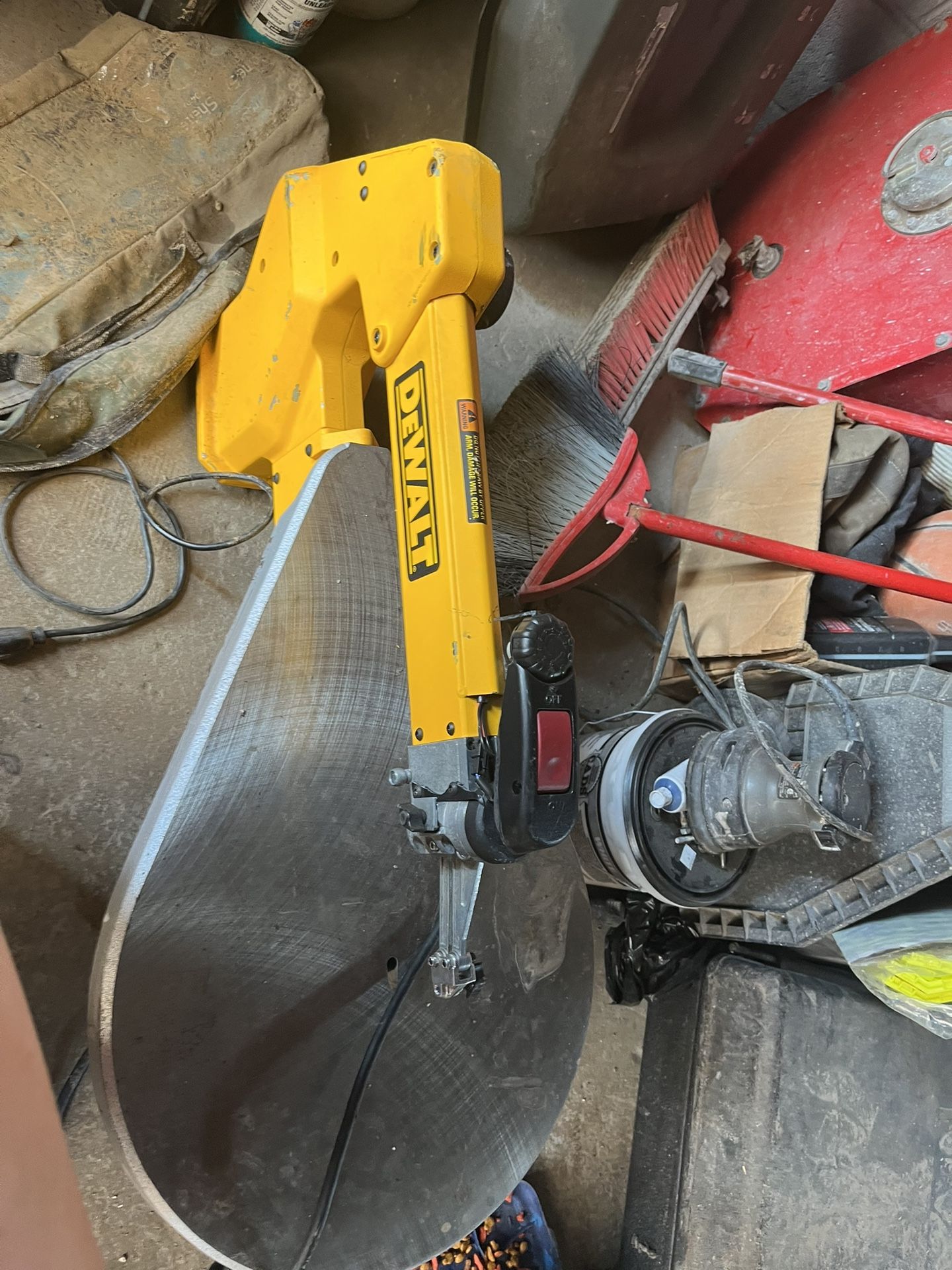 Dewalt Saw