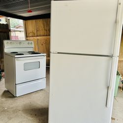 Refrigerator With Icemaker
