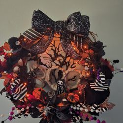  Lighted Halloween Wreaths 