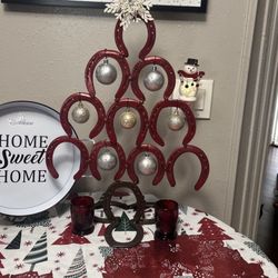 Handmade Horseshoe Xmas Tree $60 