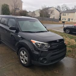 2017 Kia Soul Base, 4 Door Hatchback, Front-Wheel Drive, 1.6L L4 Gas