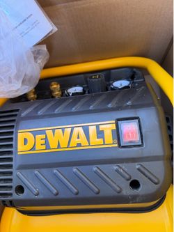 Air compressor DEWALT