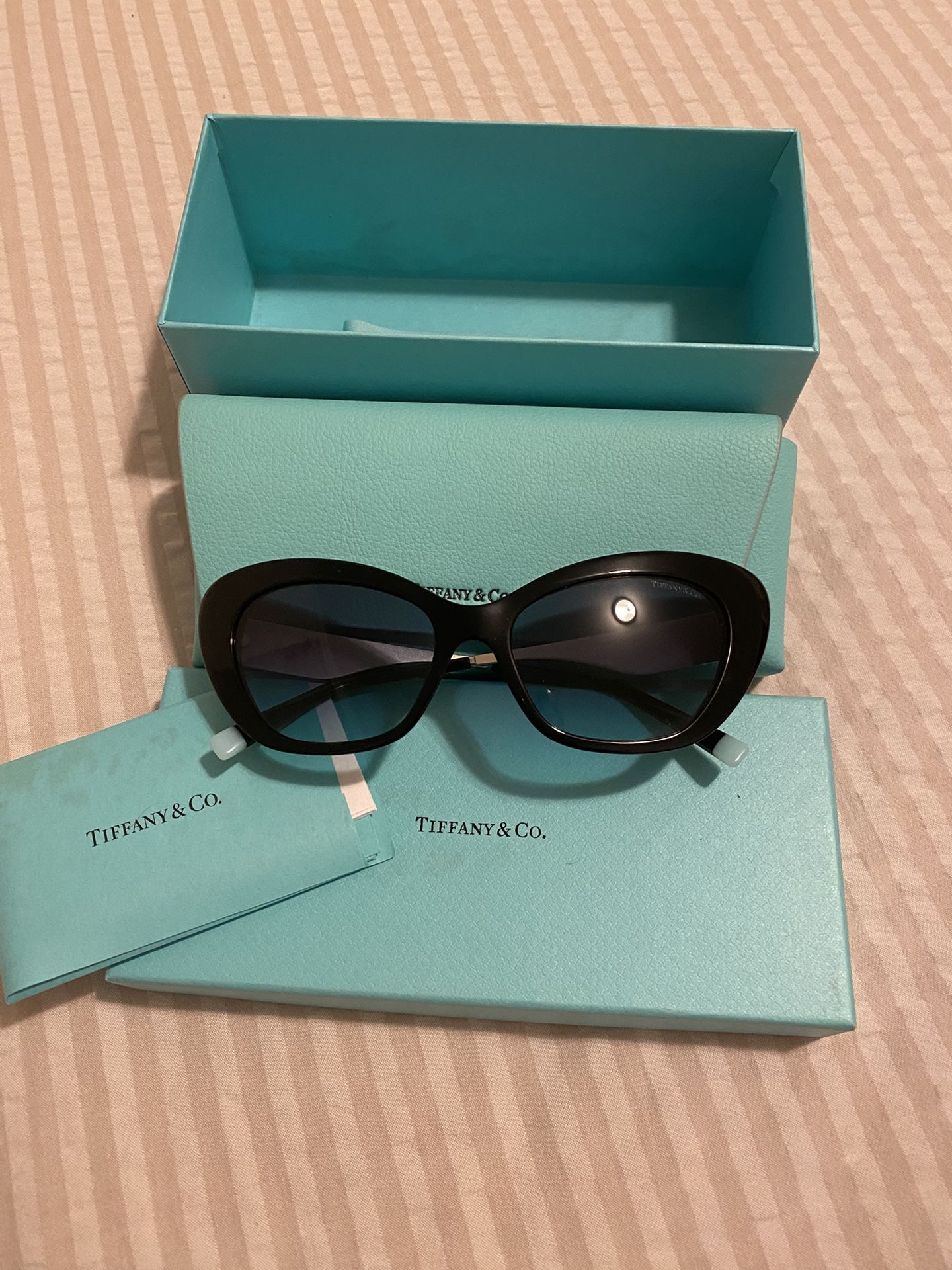 Tiffany & Co. Sunglasses – Model TF4158