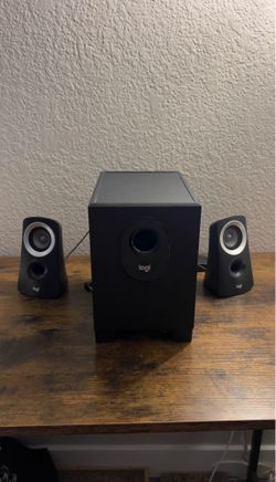 Logitech Z313 2.1 Multimedia Speaker System with Subwoofer