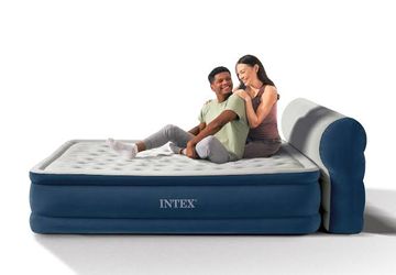 Intex Headboard 18" Queen Dura-Beam Deluxe Raised Air Bed Mattress with Built-in Pump