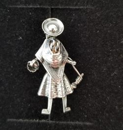 Handmade Peruvian Folk Art Brooch