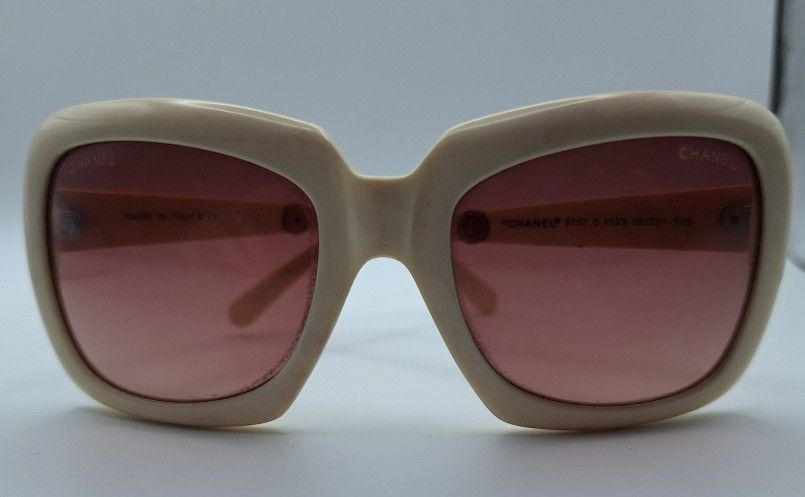  Chanel Vintahe Sunglasses 