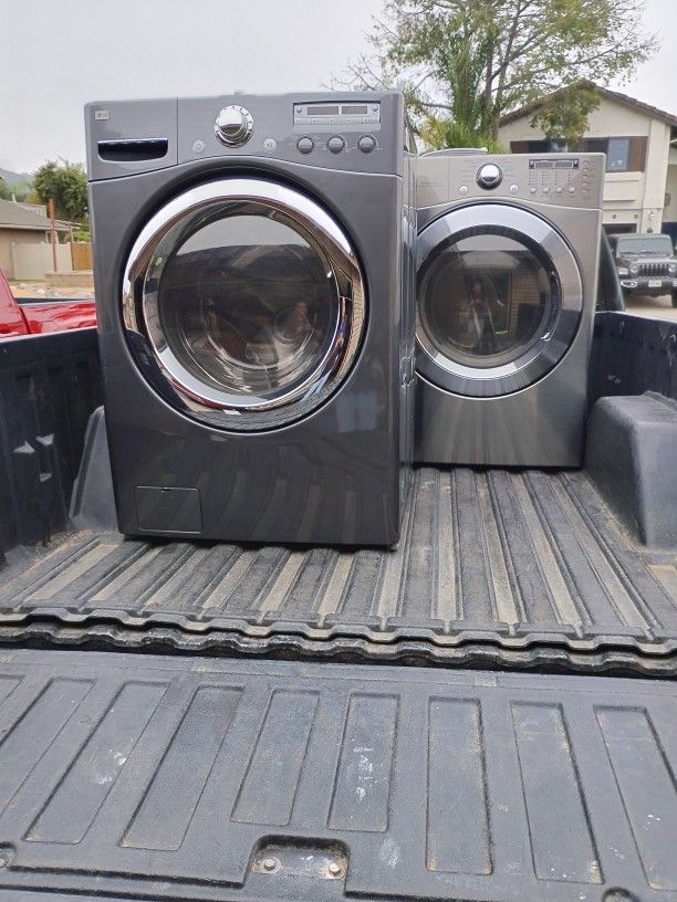 L G Washer And Electric Dryer