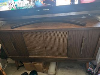 Vintage tv stand