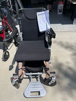 Electric wheelchair
