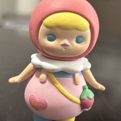Pop mart figurine— Pucky