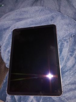 iPad Air 5 Model A2589 64gb WiFi