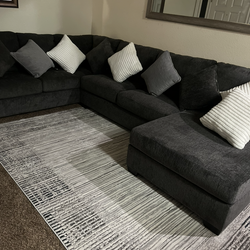 Sectional couch/sofa