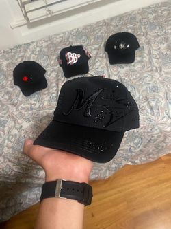 31 hats “ Mago Total Black” 🌟