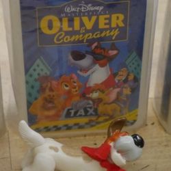 LOT 3 BAMBI , SCAT CAT, OLIVER ACTION FIGURE w/ Movable Head, Legs DISNEY MINT