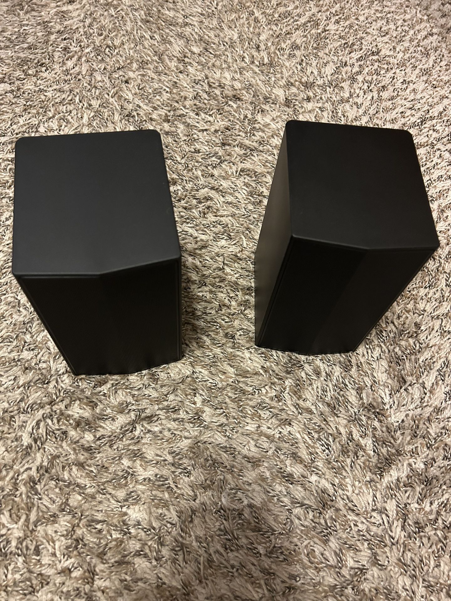 LG wireless Speakers