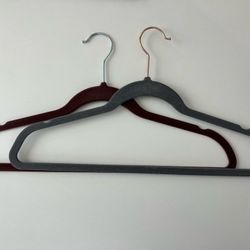 30 Velvet Clothes Hangers 