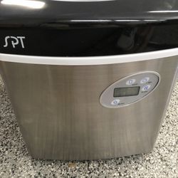SPT Portable Ice Maker  